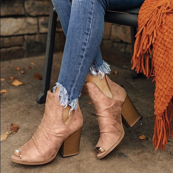 🆕Quinn | Peep Toe Bootie in Taupe - Picture 6 of 6